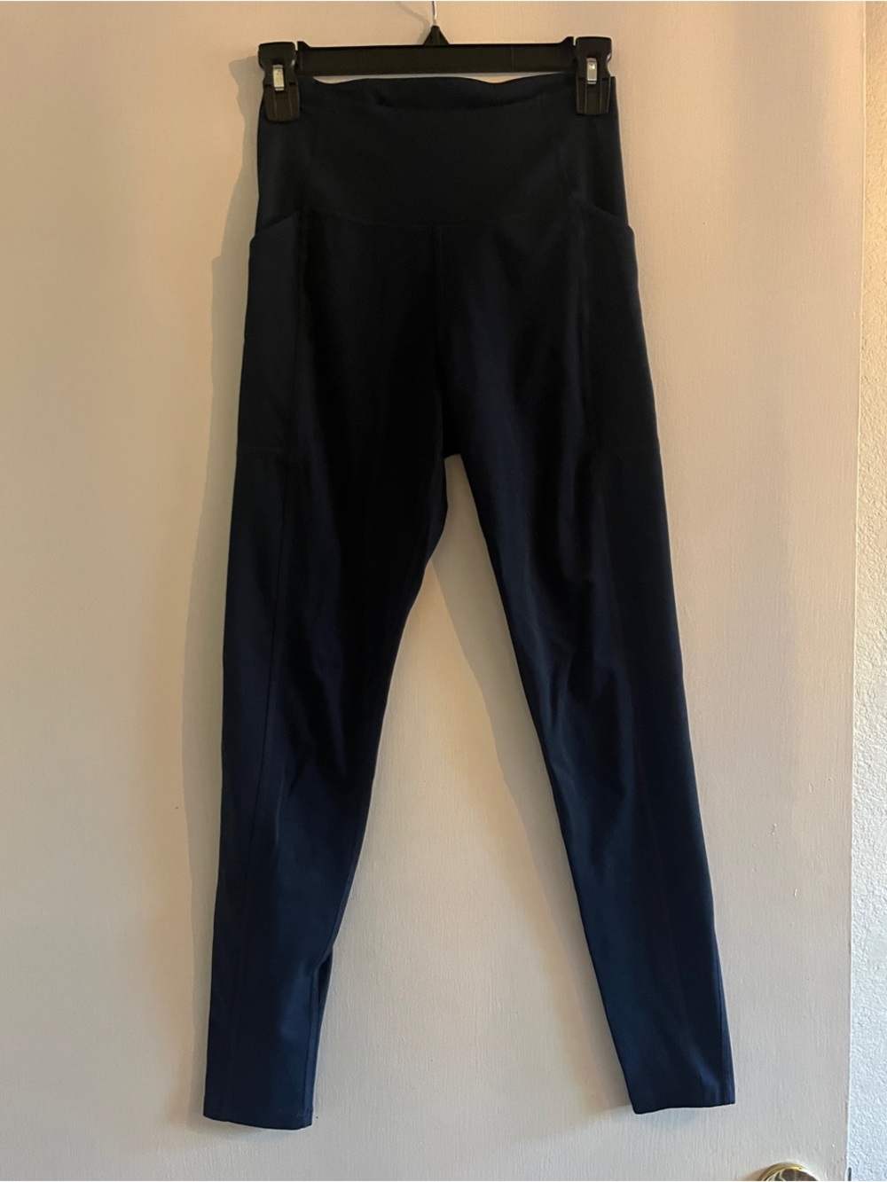 girlfriend collective Navy High-Rise Leggings with Side Pockets